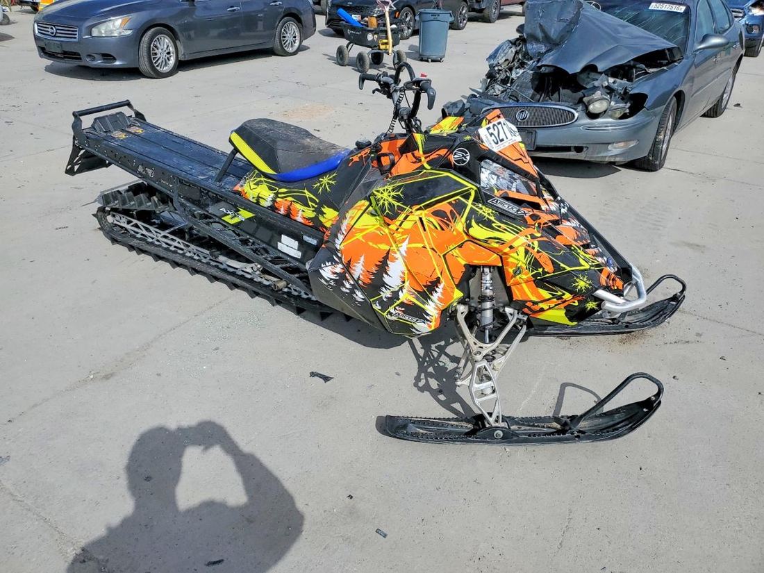 2019 POLARIS SLT