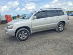 2004 TOYOTA HIGHLANDER