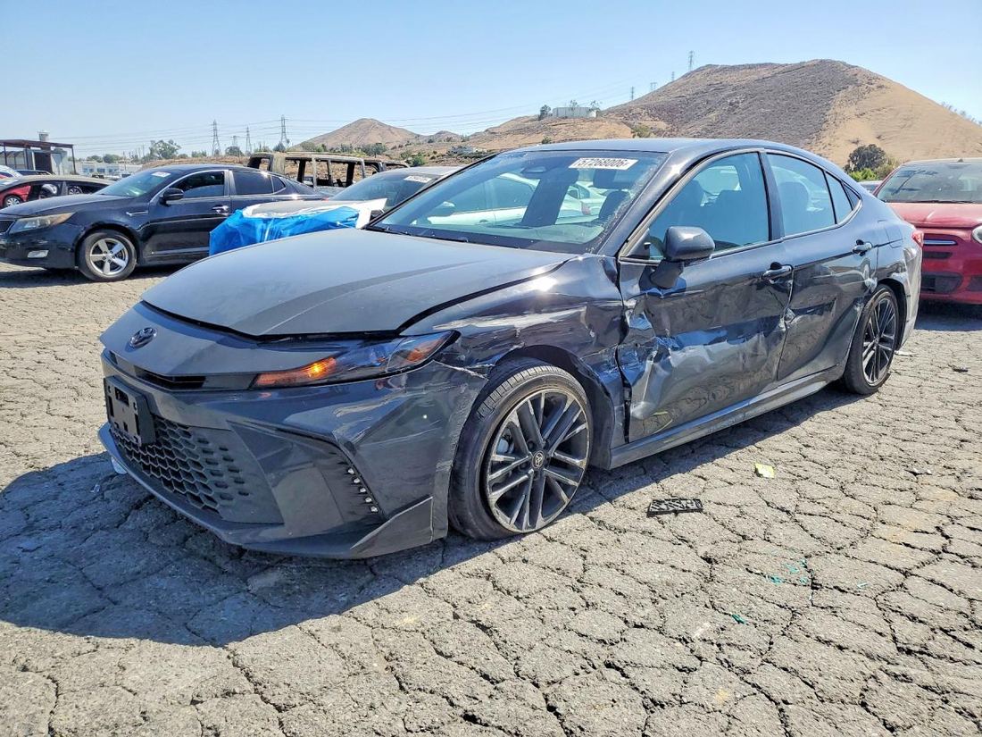2026 TOYOTA CAMRY