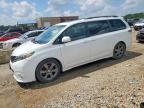 2016 TOYOTA SIENNA