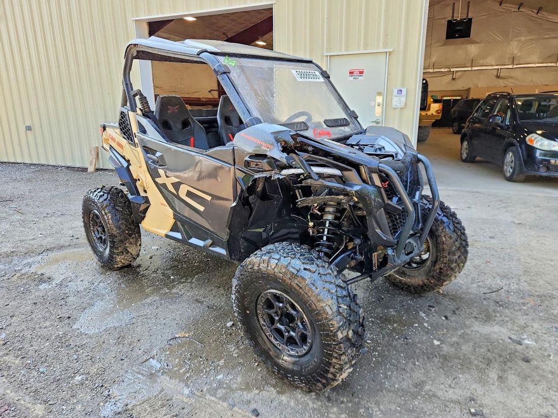2023 CAN-AM MAVERICK SPORT
