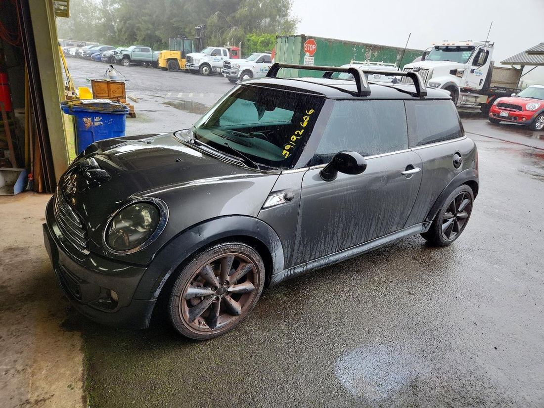 2011 MINI COOPER