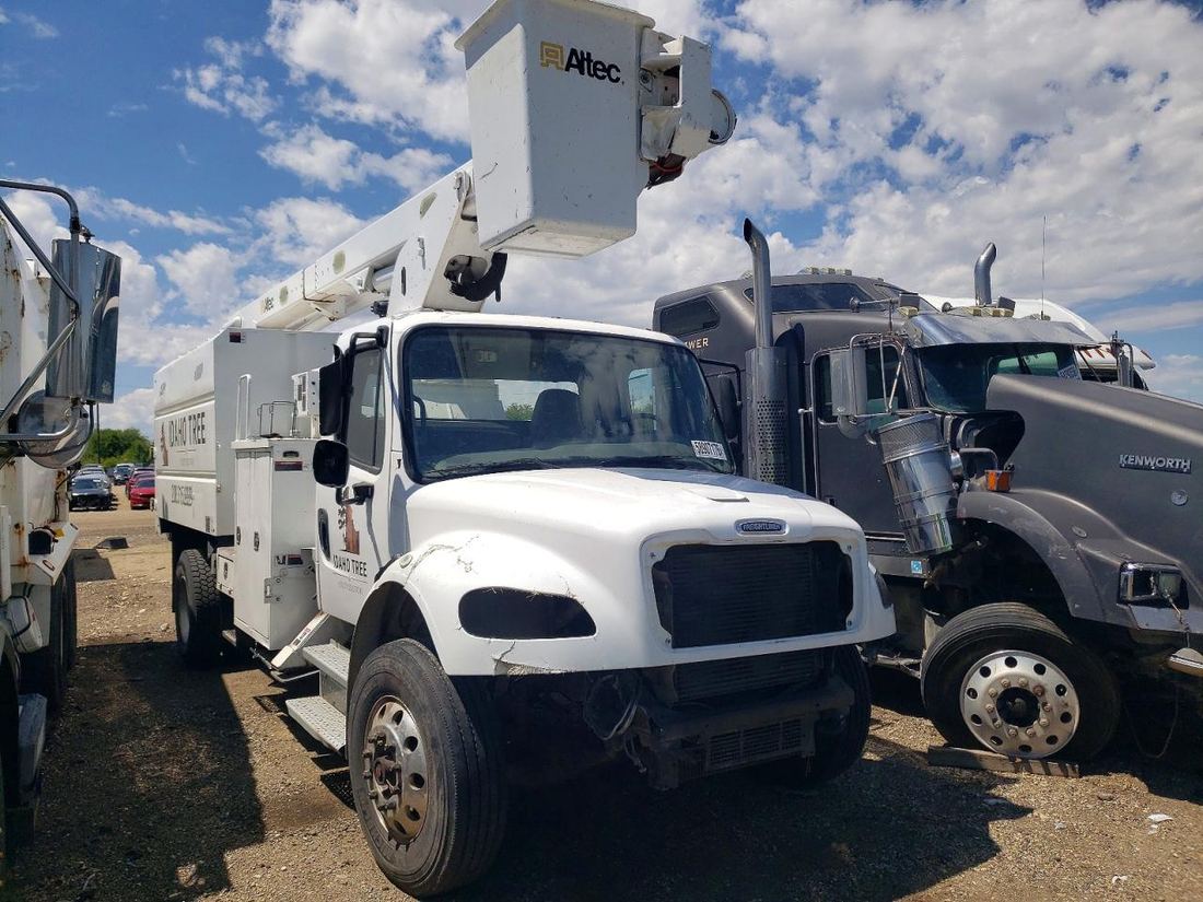 2011 FREIGHTLINER M2