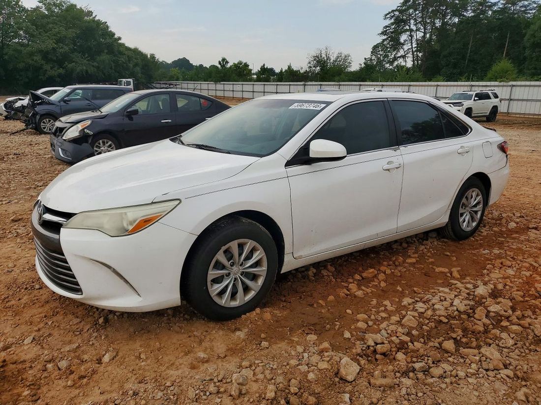 2016 TOYOTA CAMRY