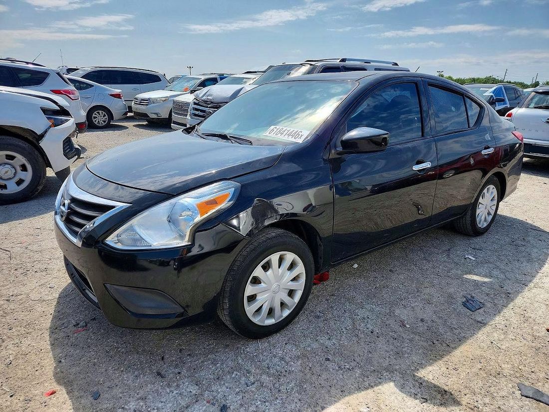2019 NISSAN VERSA