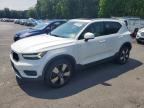 2019 VOLVO XC40