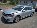 2016 VOLKSWAGEN PASSAT
