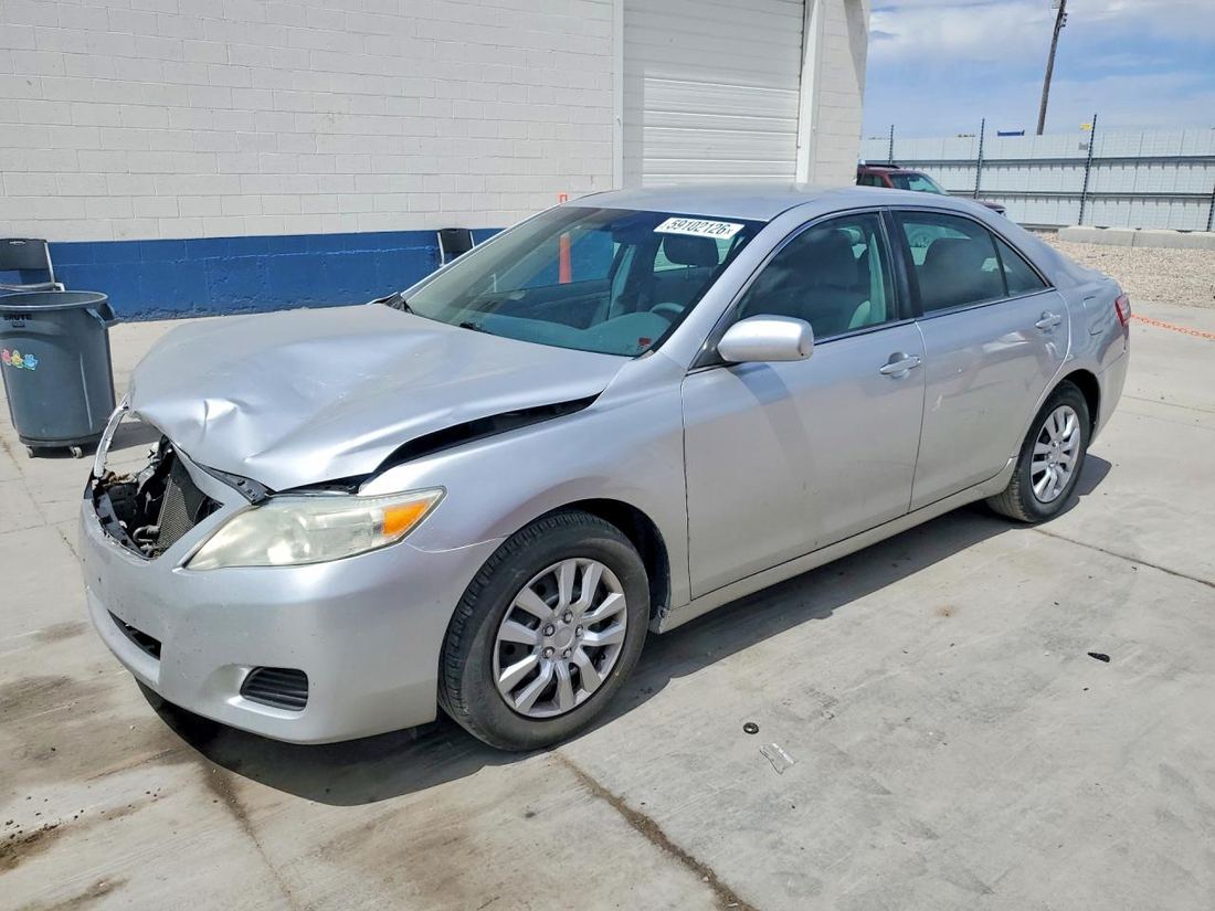 2011 TOYOTA CAMRY