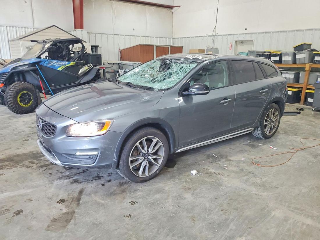 2018 VOLVO V60 CROSS COUNTRY