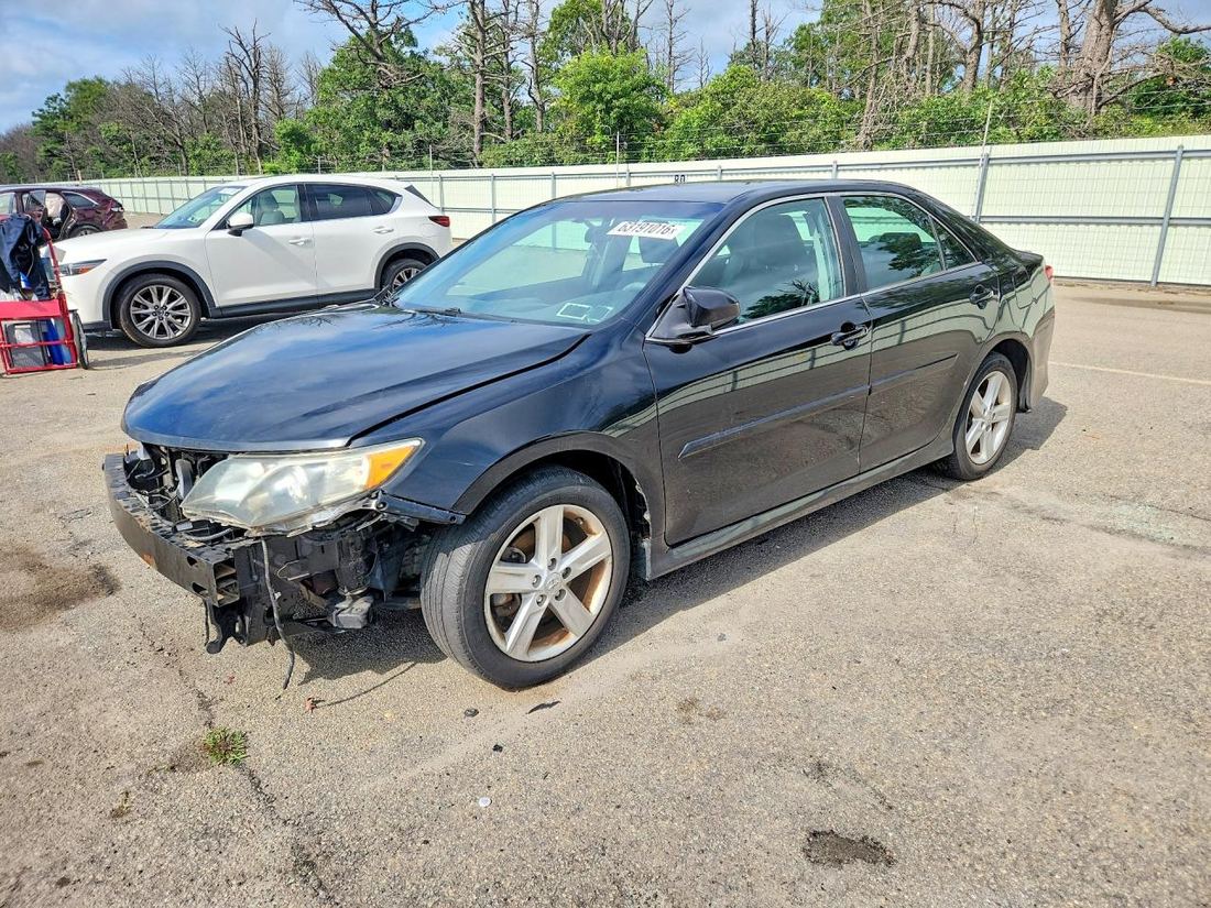 2014 TOYOTA CAMRY