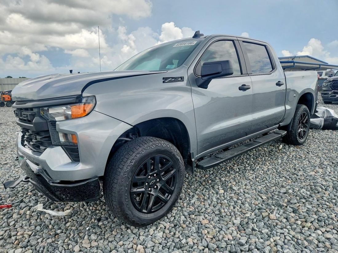 2025 CHEVROLET SILVERADO
