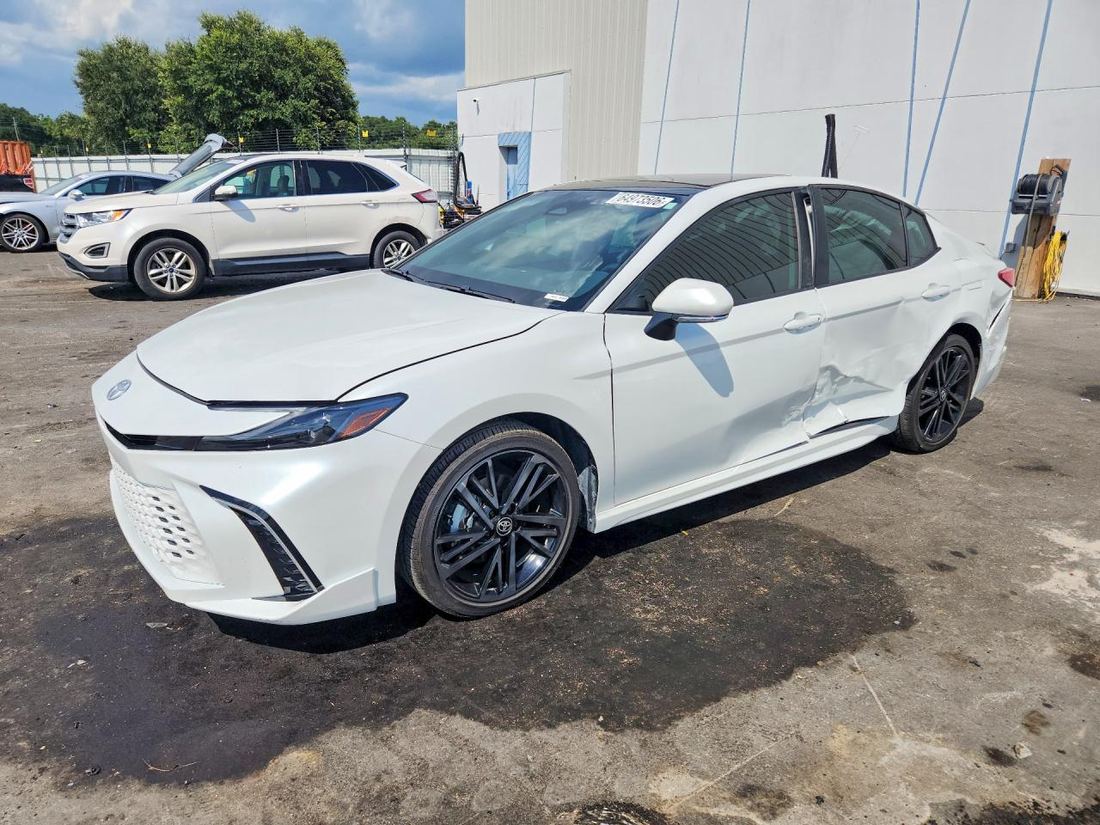 2025 TOYOTA CAMRY