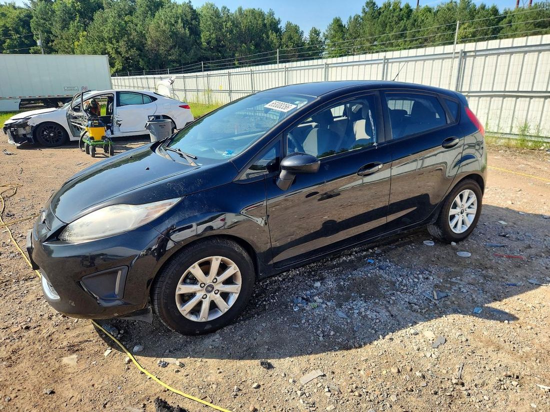 2011 FORD FIESTA