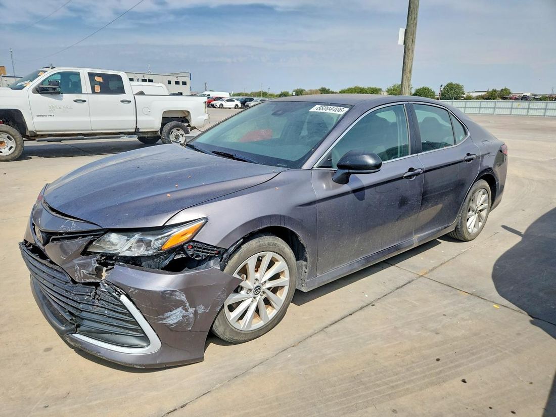 2022 TOYOTA CAMRY