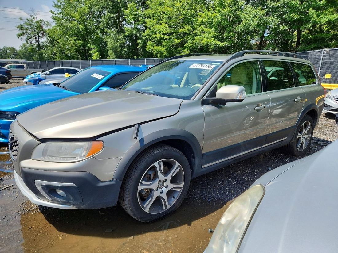 2014 VOLVO XC70