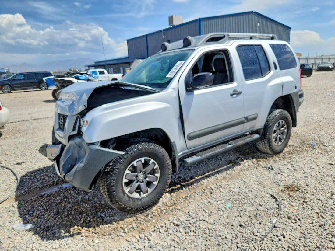 2015 NISSAN XTERRA