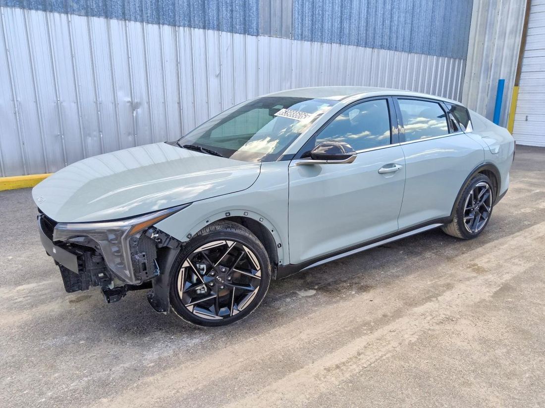 2025 KIA K4