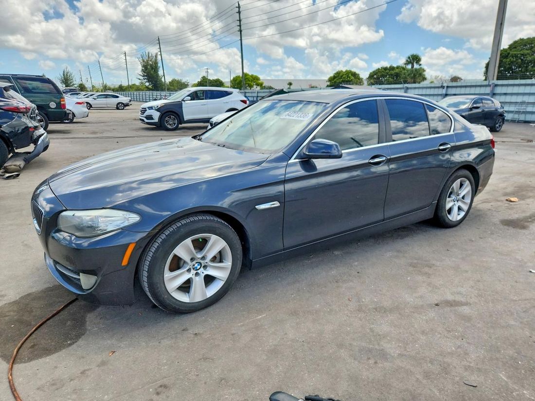 2011 BMW 528
