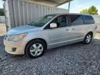 2010 VOLKSWAGEN ROUTAN