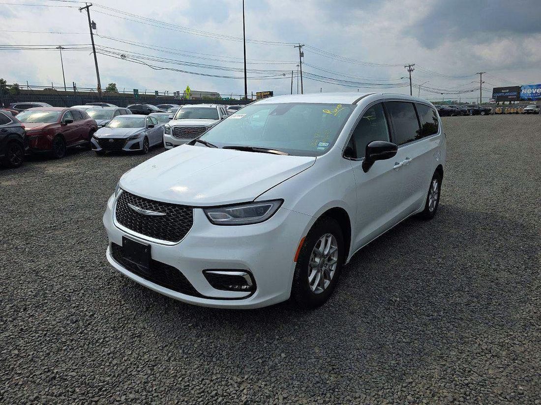 2025 CHRYSLER PACIFICA