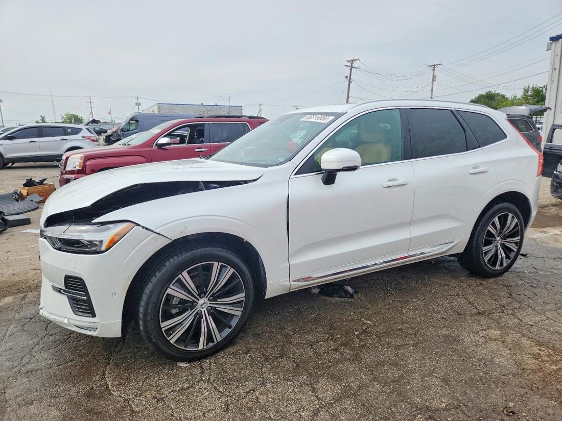 2022 VOLVO XC60