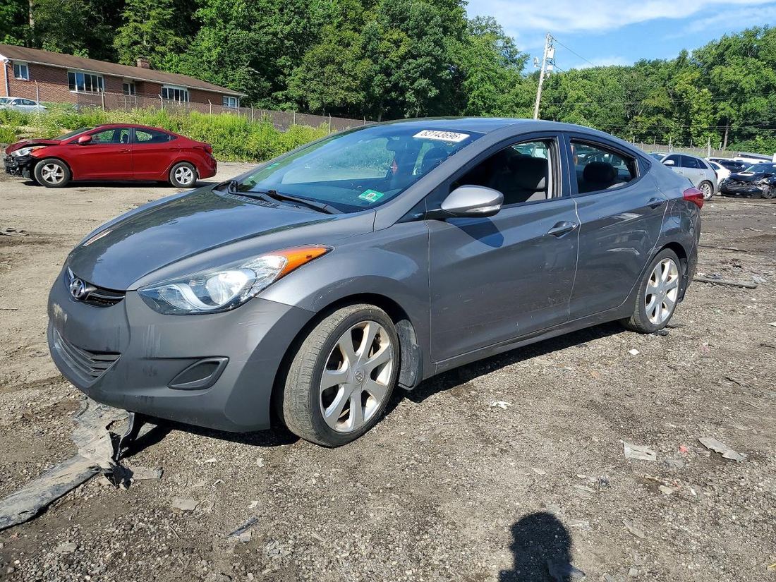 2013 HYUNDAI ELANTRA