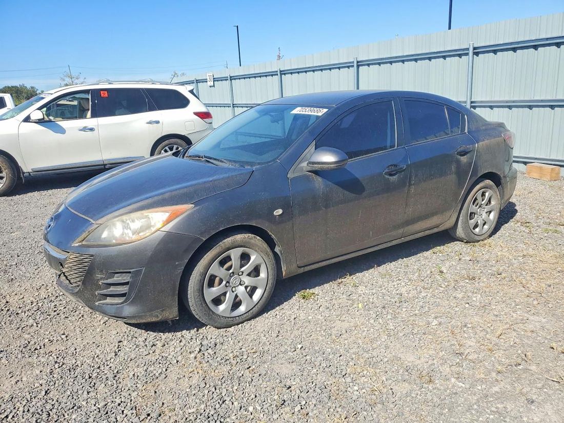 2013 MAZDA 3