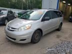 2009 TOYOTA SIENNA