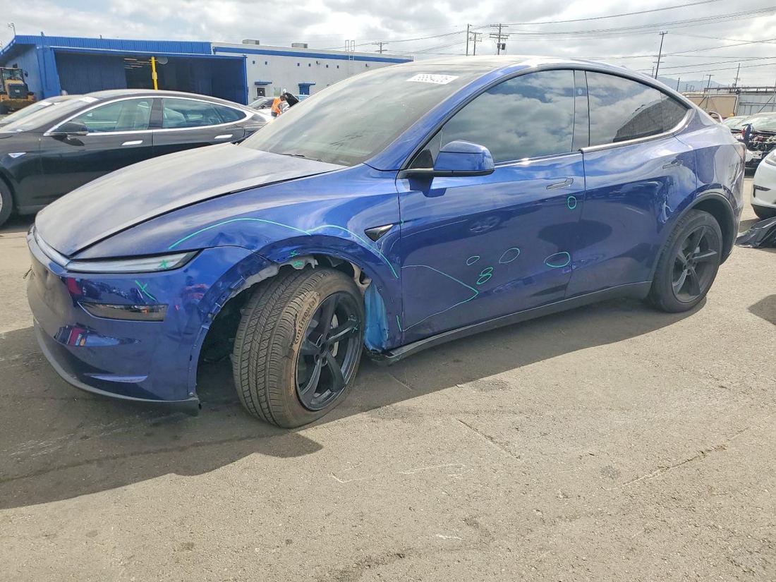 2026 TESLA MODEL Y