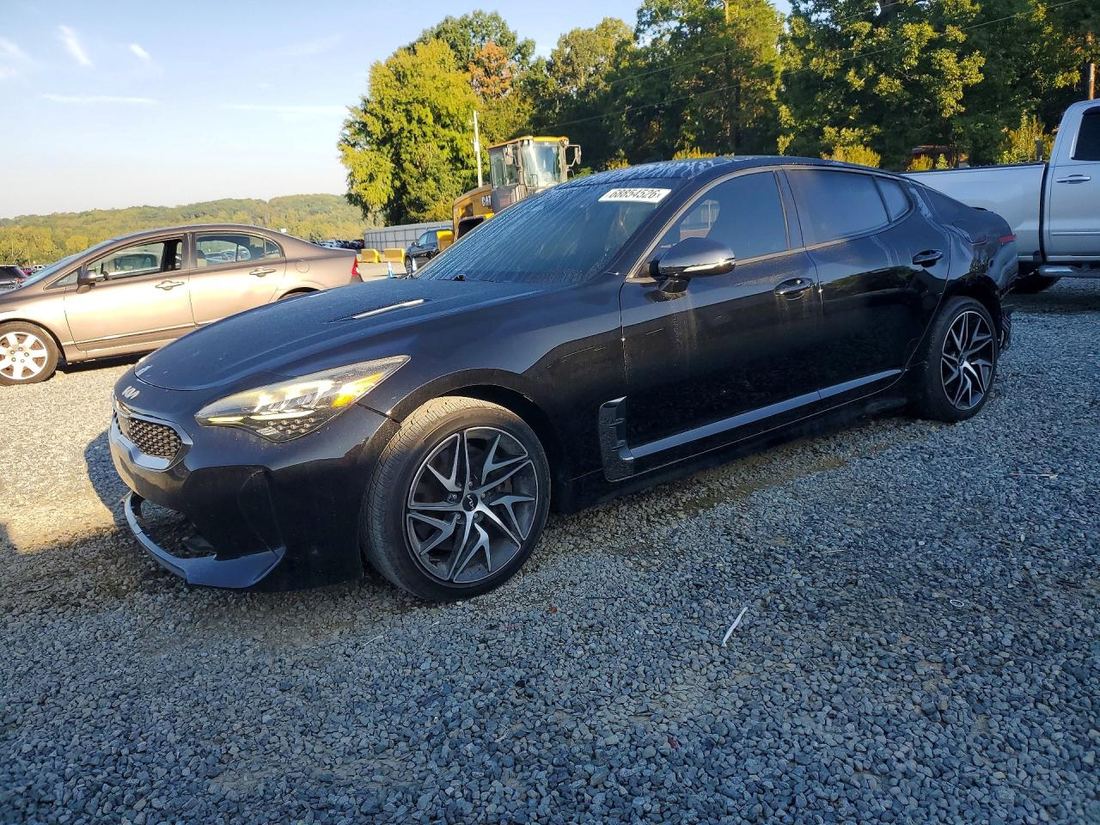 2022 KIA STINGER