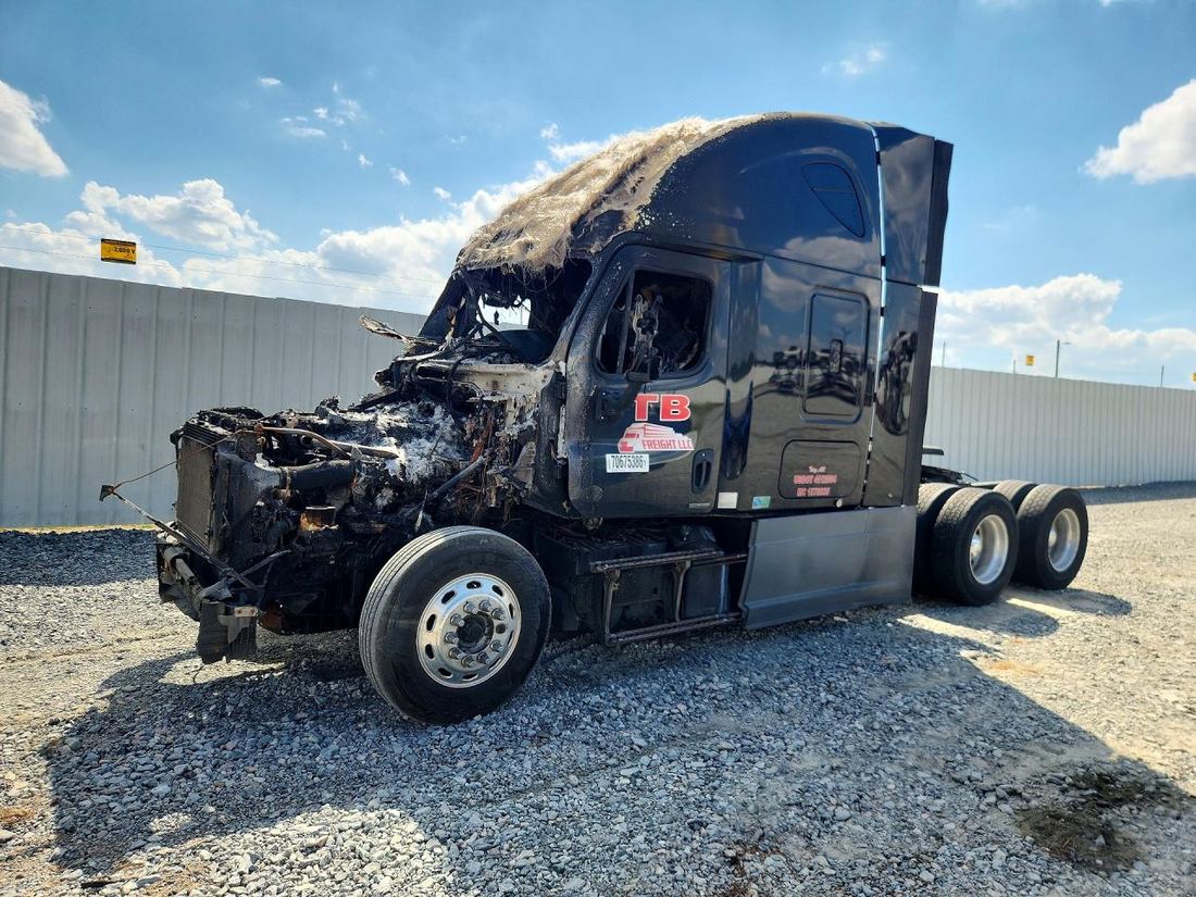 2014 FREIGHTLINER CASCADIA