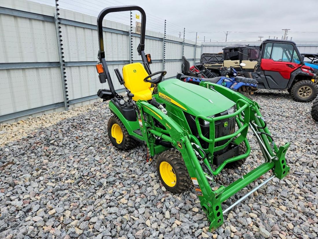 2025 JOHN DEER 1025R