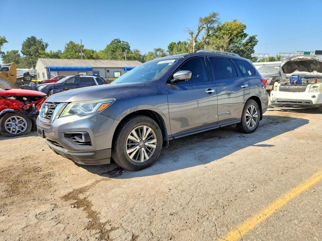 2017 NISSAN PATHFINDER