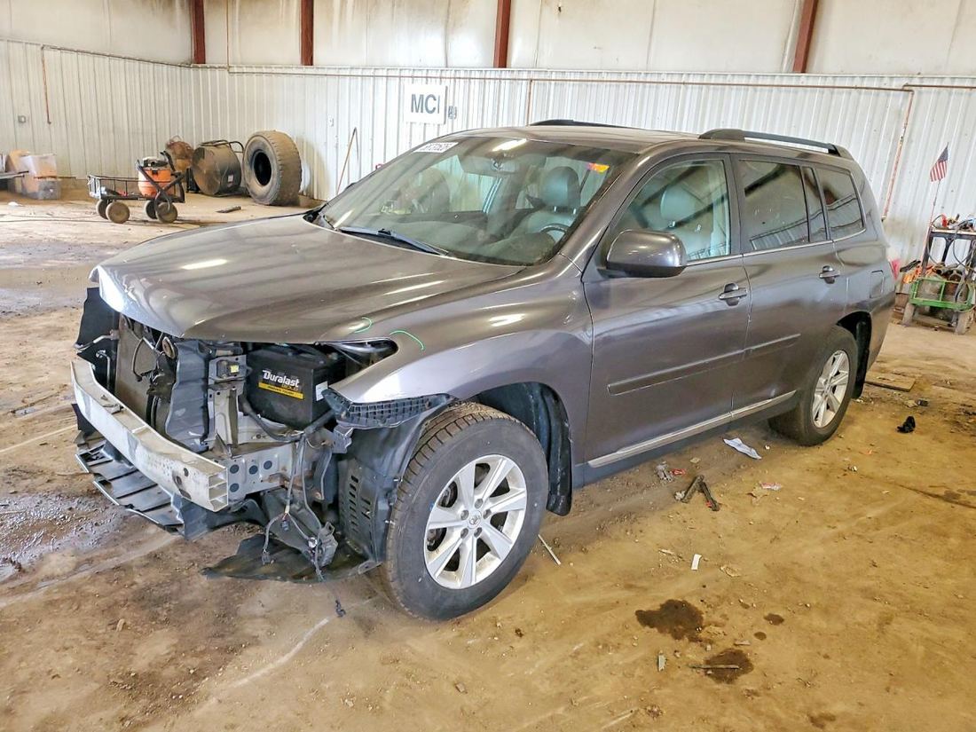 2011 TOYOTA HIGHLANDER