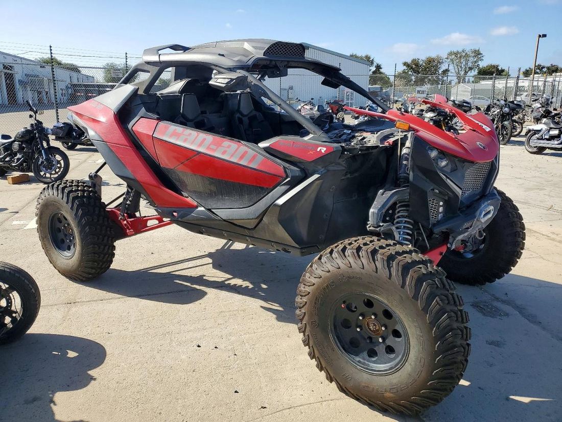 2024 CAN-AM MAVERICK R