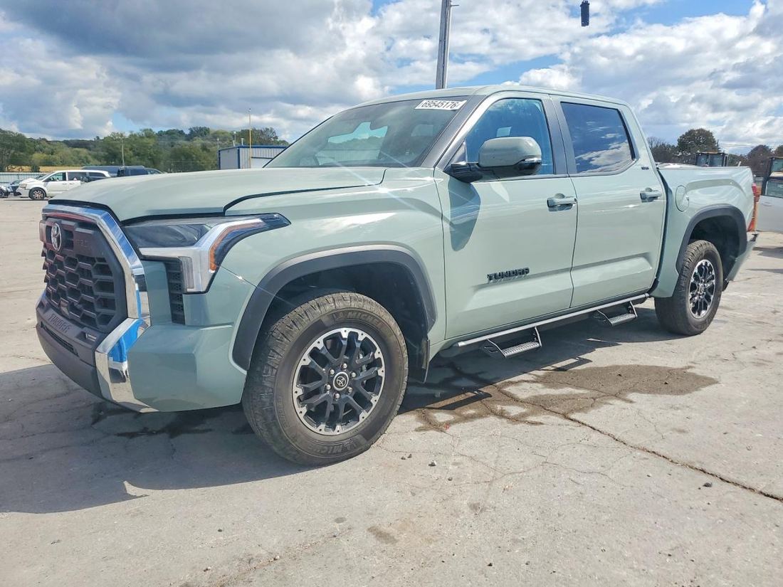 2024 TOYOTA TUNDRA