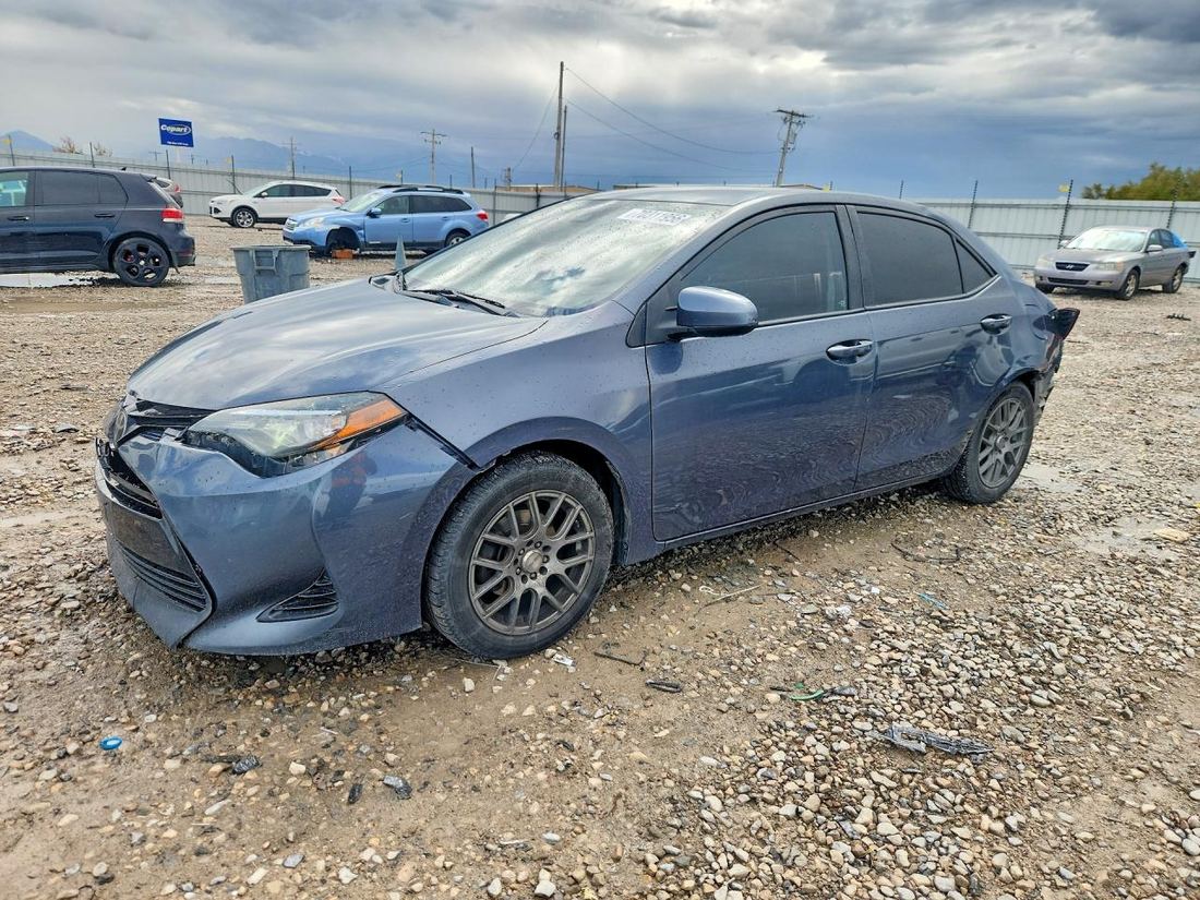 2017 TOYOTA COROLLA