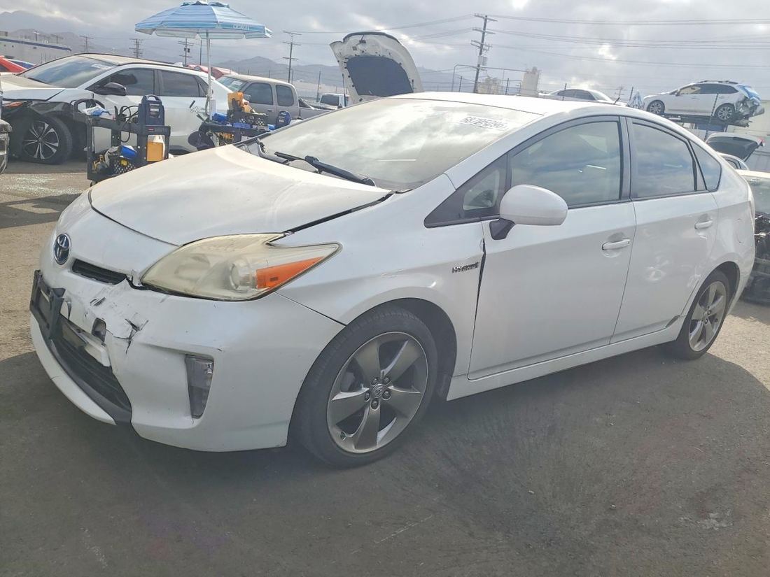 2013 TOYOTA PRIUS