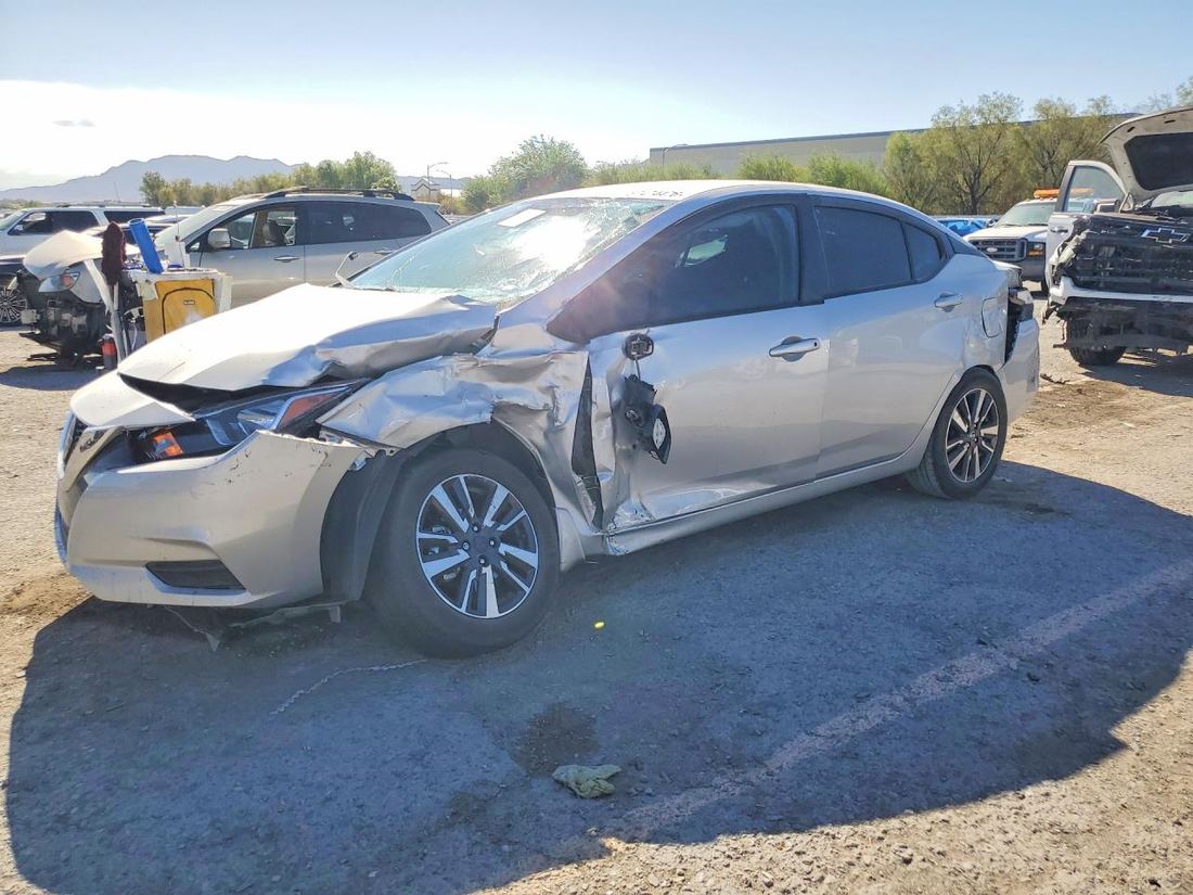 2022 NISSAN VERSA