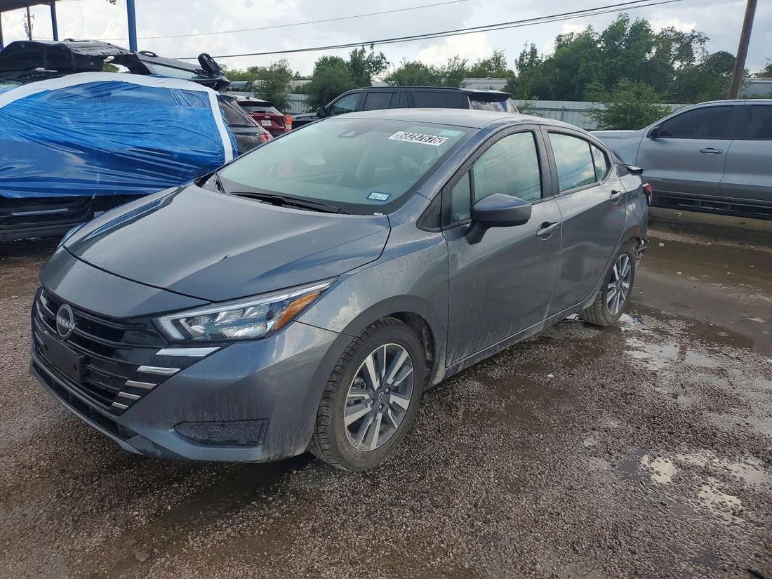 2025 NISSAN VERSA