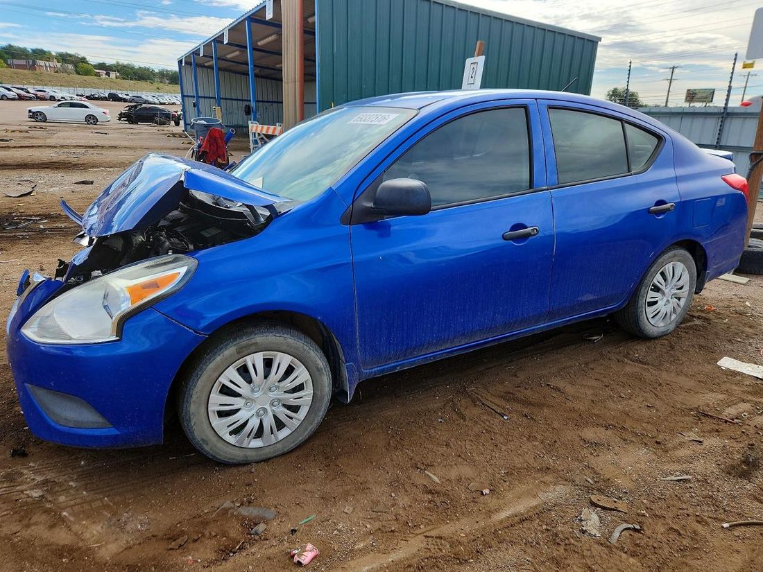 2015 NISSAN VERSA