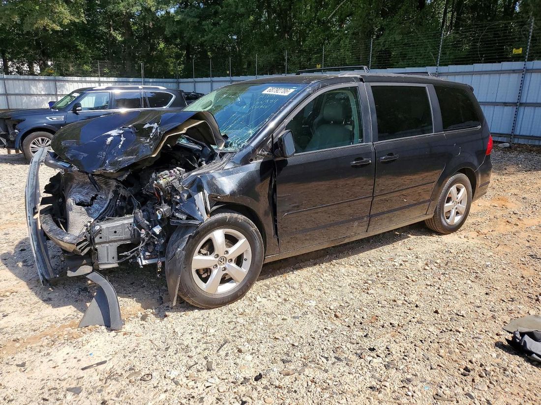 2011 VOLKSWAGEN ROUTAN