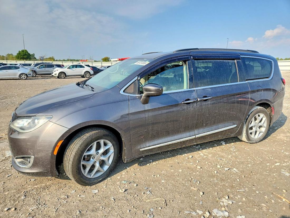 2017 CHRYSLER PACIFICA