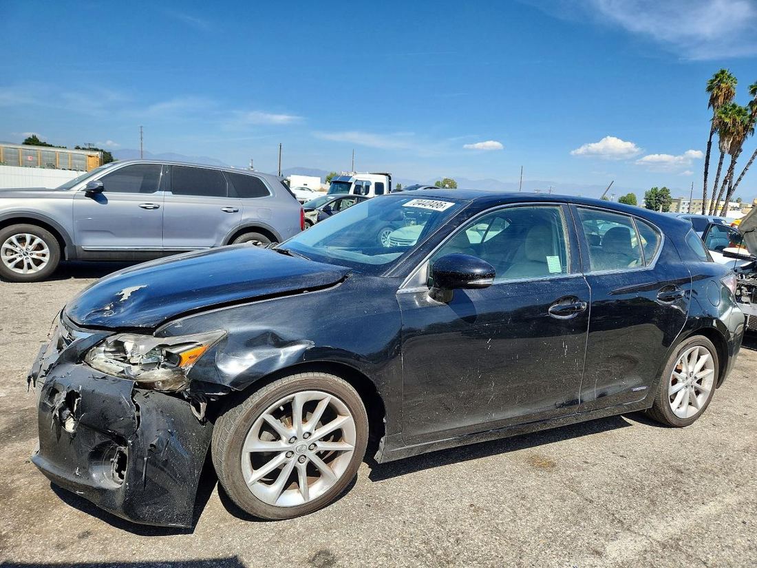 2013 LEXUS CT