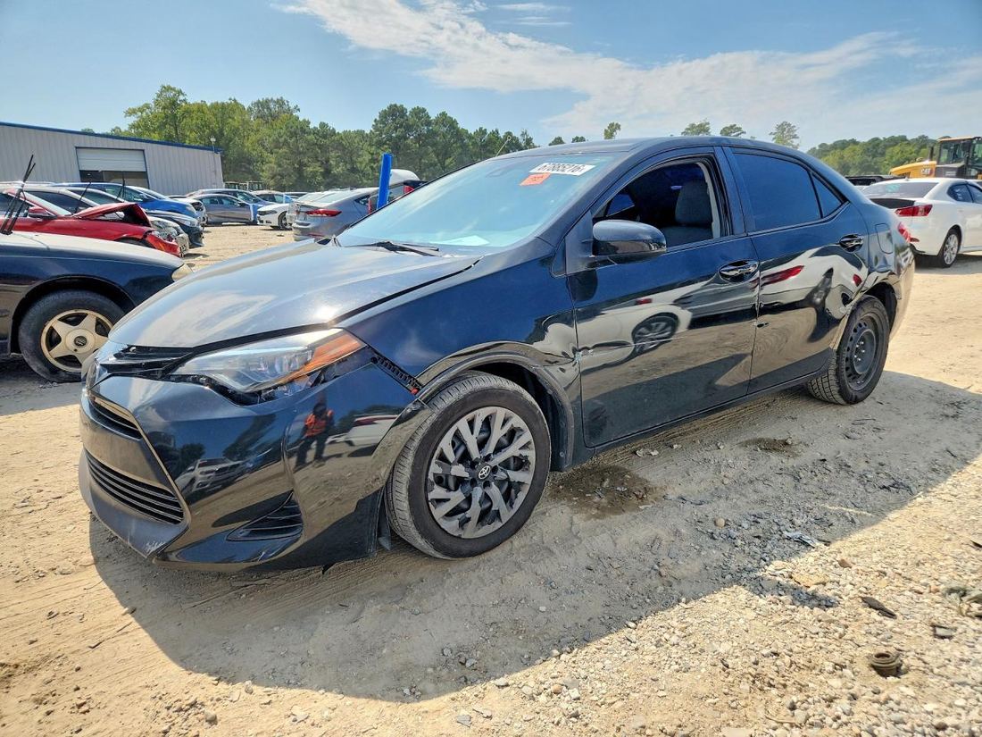 2017 TOYOTA COROLLA