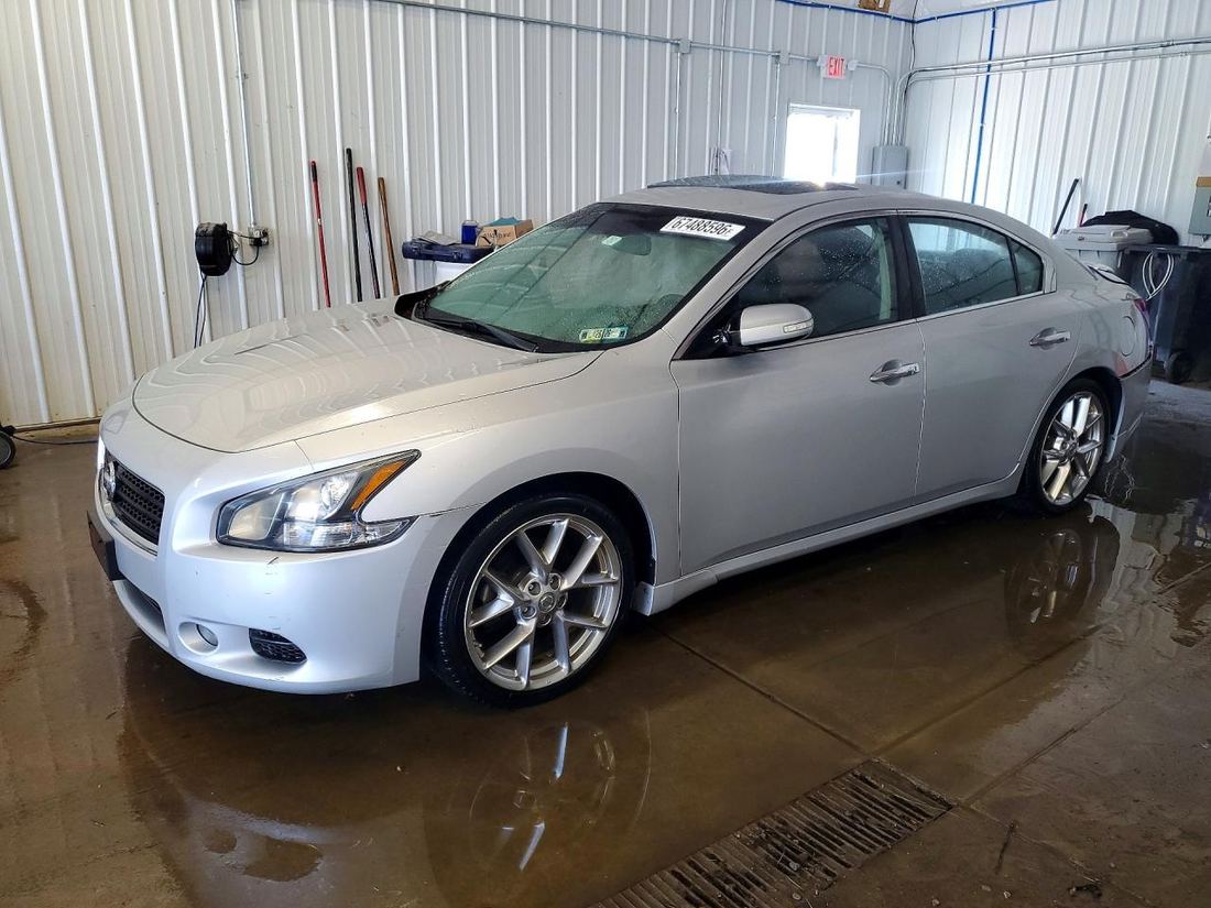 2011 NISSAN MAXIMA