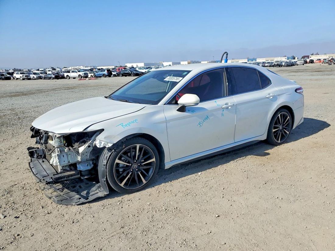 2020 TOYOTA CAMRY
