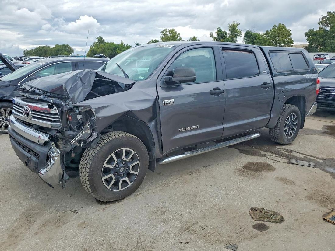 2017 TOYOTA TUNDRA