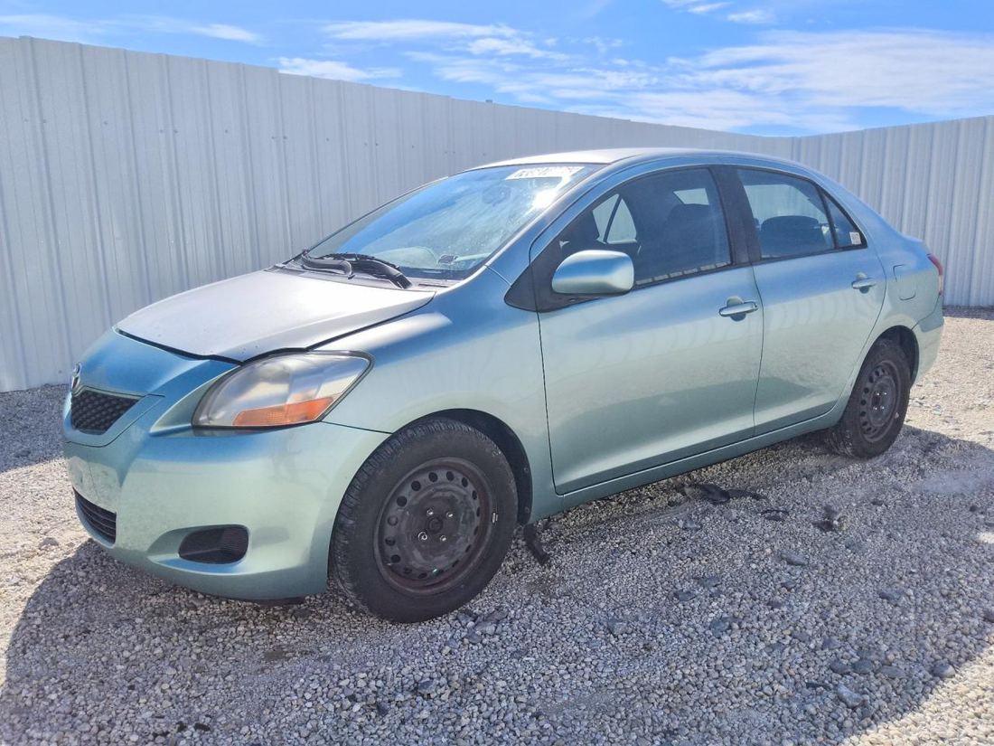 2010 TOYOTA YARIS
