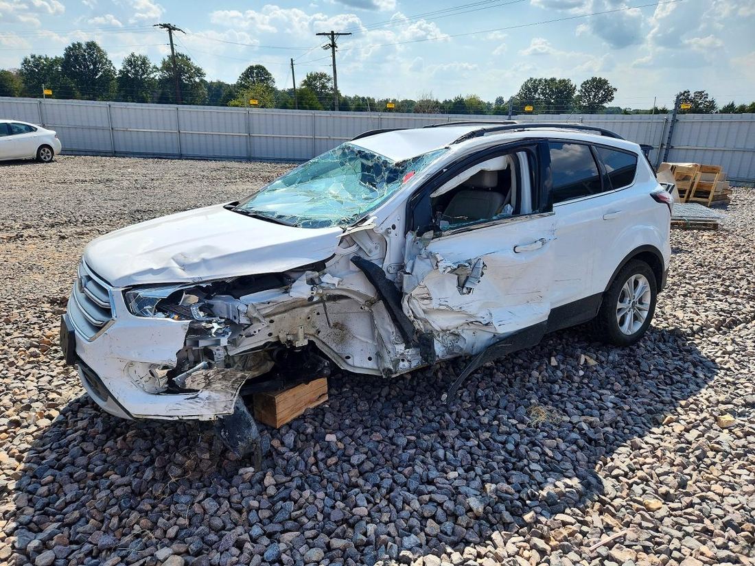 2017 FORD ESCAPE